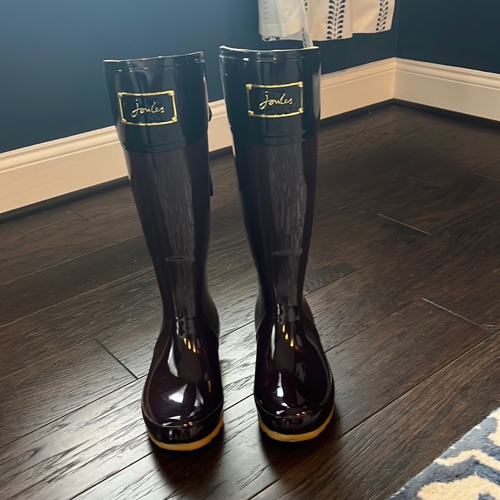 Joules Purple and black tie rain boots
